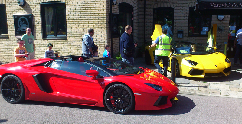 Illustration for article titled SUPERCAR SUNDAY...YELLOW DAY ;))) 6/9/15